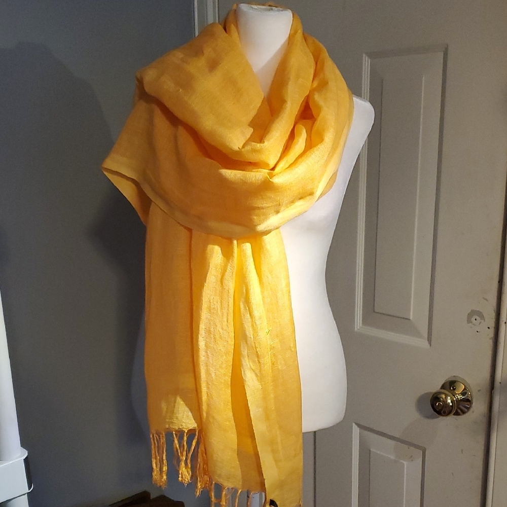 SaraJane Elegant Linen Yellow Scarf